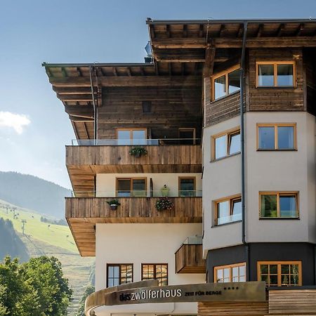 Hotel Das Zwoelferhaus Saalbach-Hinterglemm Exterior photo